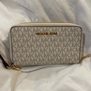 Michael Kors logo wallet/phone holder brand new